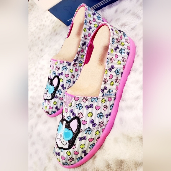 Bob's Boston terrier/French bulldog  Skechers - Picture 12 of 16